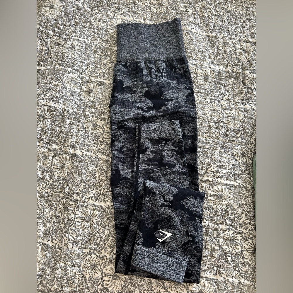 Gymshark Camo Scrunch Legging